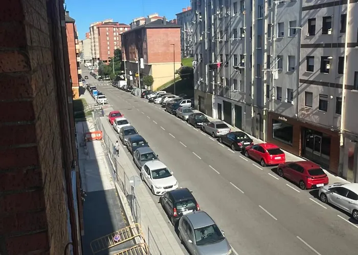 Piso A Un Paso Centro Con Zona Aparcamiento Gratuita